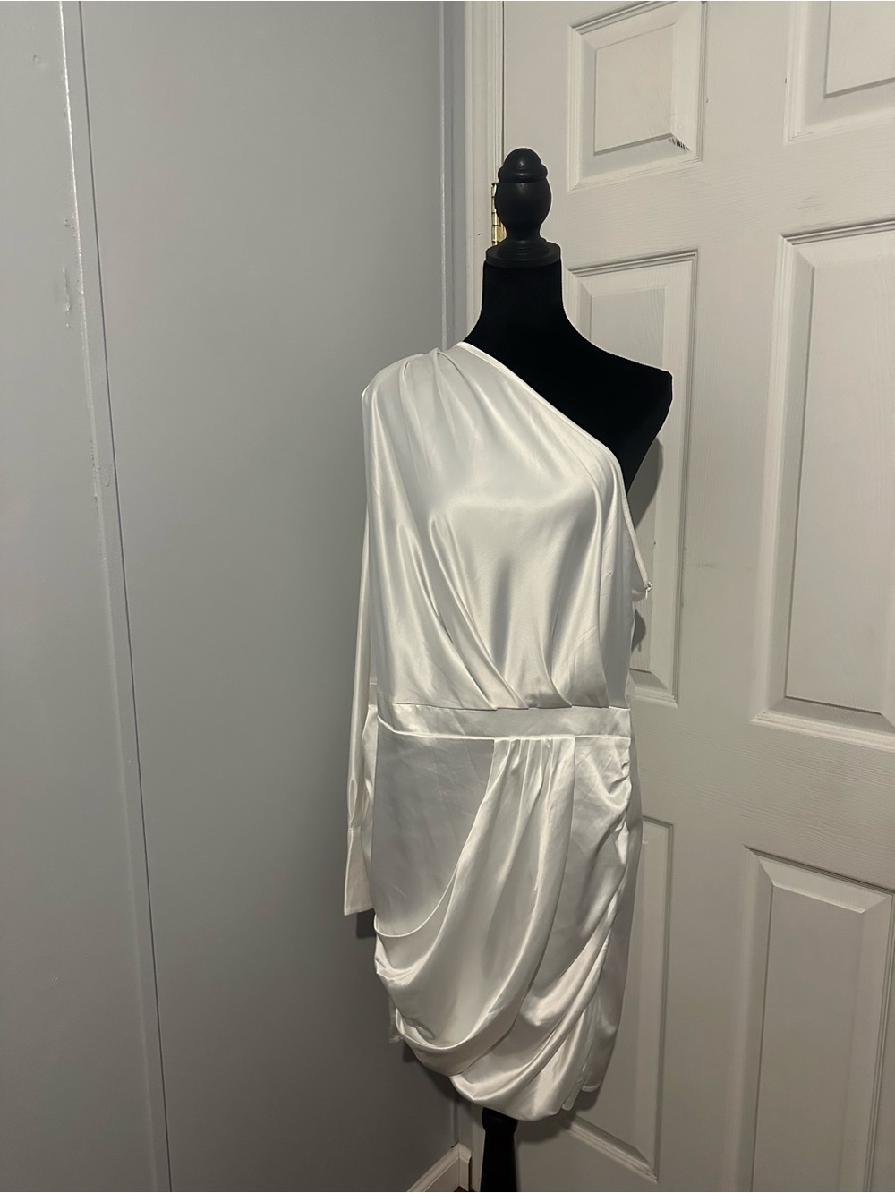 Glammaker One-Shoulder White Satin Draped Dress size XXL